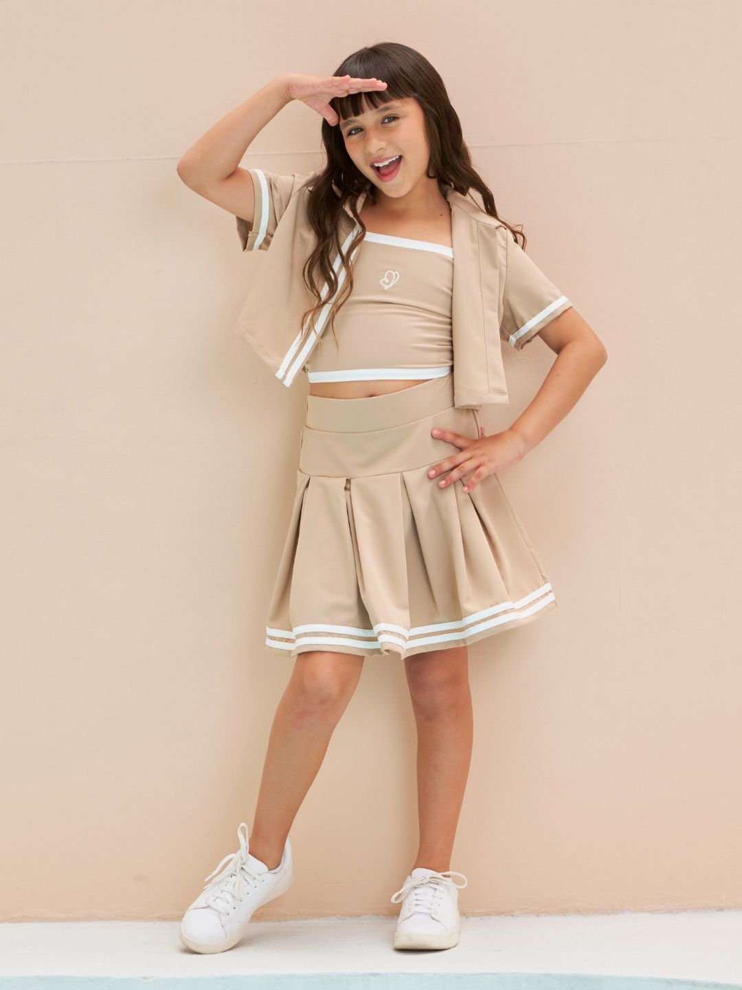 Conjunto de falda, camisa y blusa para niña -  Cristel