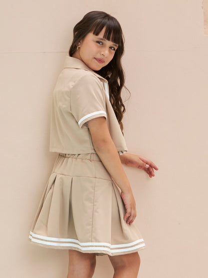 Conjunto de falda, camisa y blusa para niña -  Cristel
